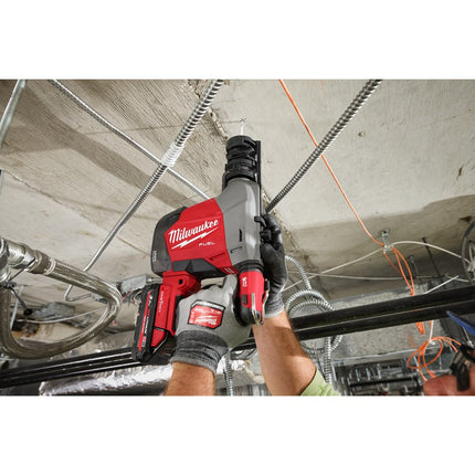 Afbeelding MILWAUKEE® m18 fuel™ 16 mm sds-plus hamer met geïntegreerde stofafzuiging M18 FHAFOH16