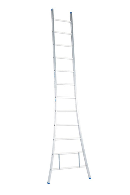 Solide professionele gecoate aluminium ladder met 12 treden en open voet, geschikt voor professioneel gebruik.