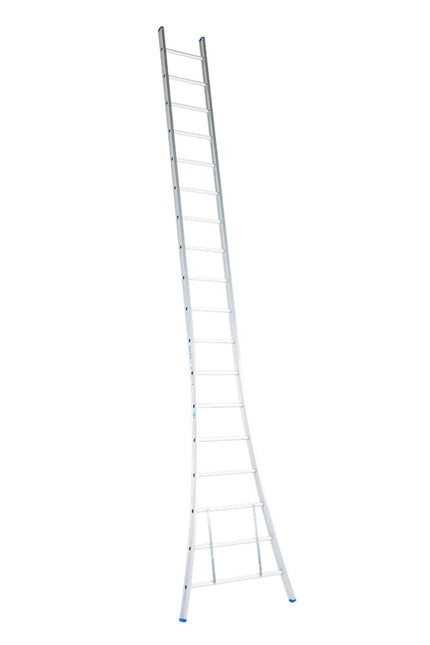 Solide professionele gecoate aluminium ladder met 18 treden en open voet, geschikt voor professioneel gebruik.
