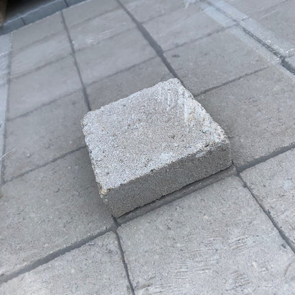 Betonstelblok goed